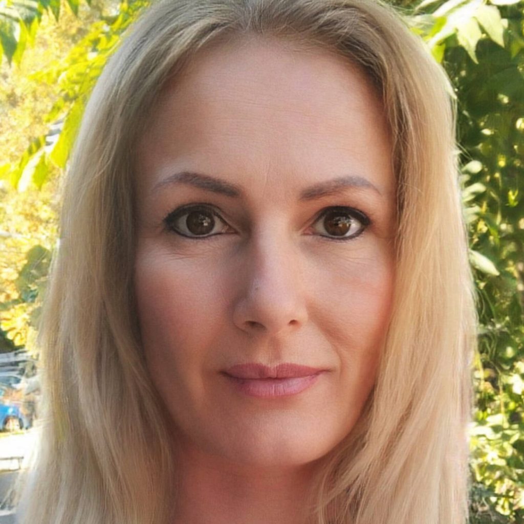 Horányi Linda, beautyrobic oktató a Knáb Fitness Budakeszi edzőtermében.