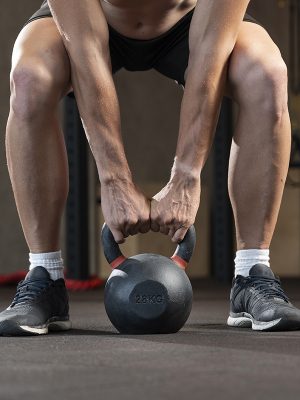 Kettlebell és TRX edzés Fülöp Attila vezetésével a Knáb Fitness Budakeszi edzőtermében.